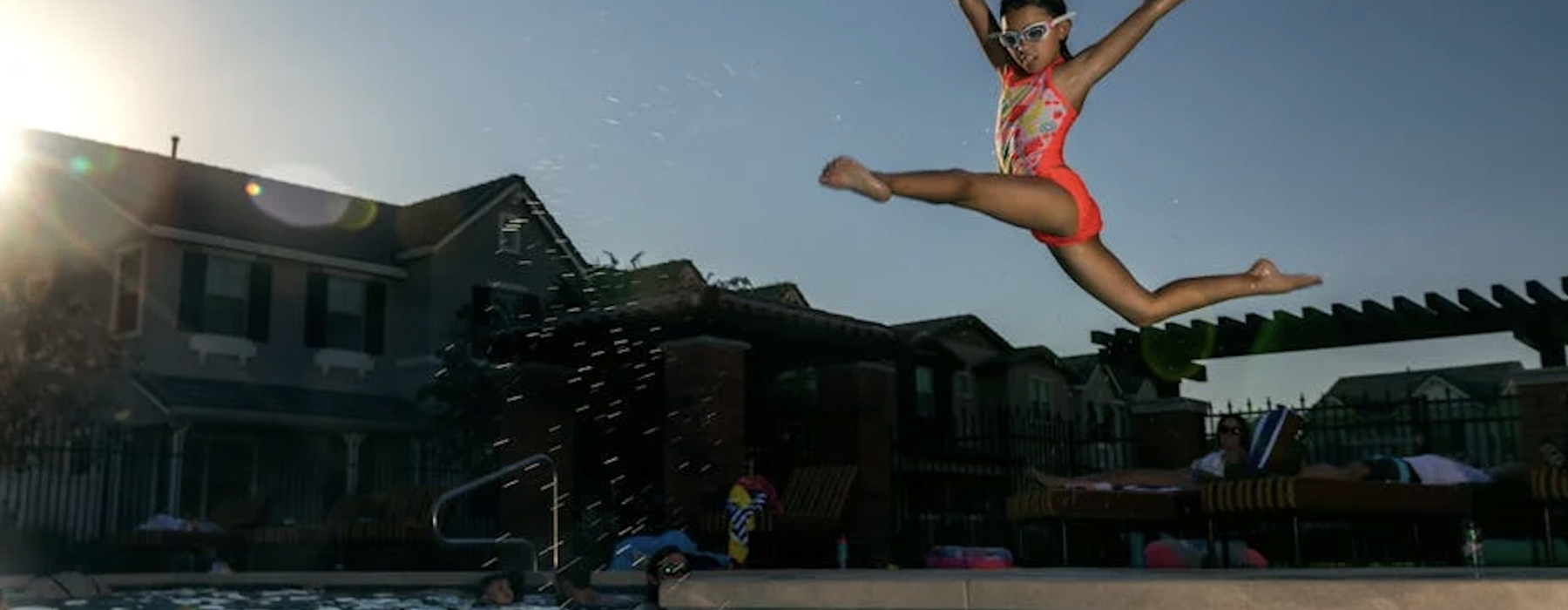 Outdoor swimming pool in Chicago - outdoor pools chicago