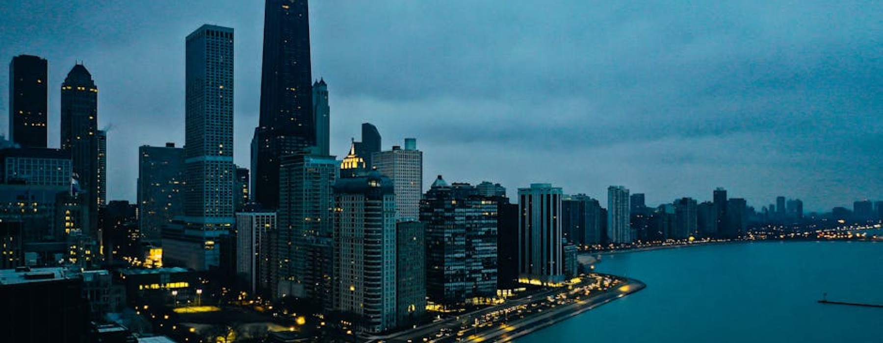 penthouse chicago skyline - luxury penthouse living downtown chicago